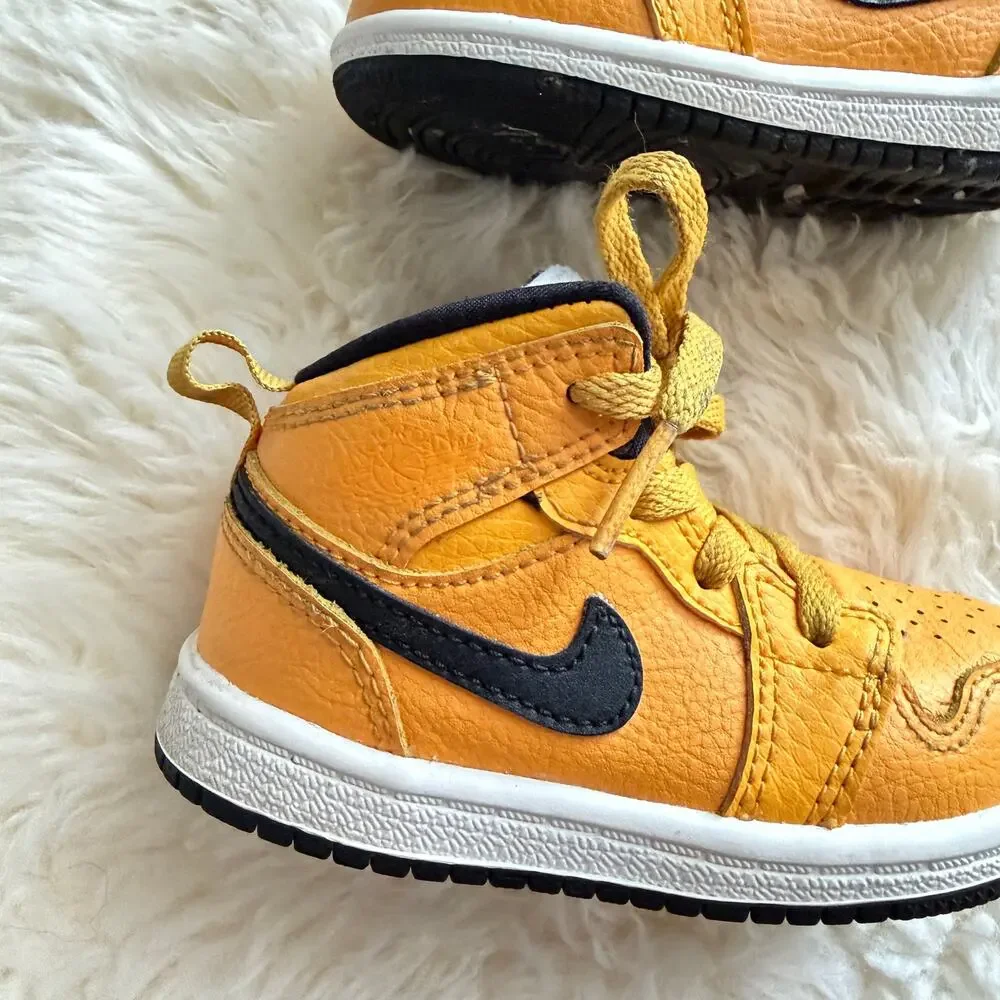 Nike Jordan 1 Mid yellow and black sneaker shoes size 5C
